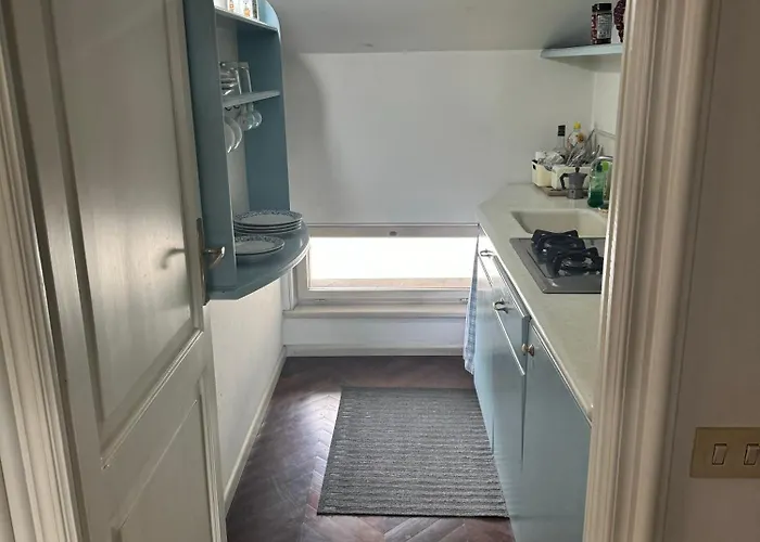 Center - Garage Prenotabile Daire